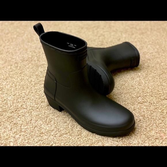 hunter refined low heel ankle boot
